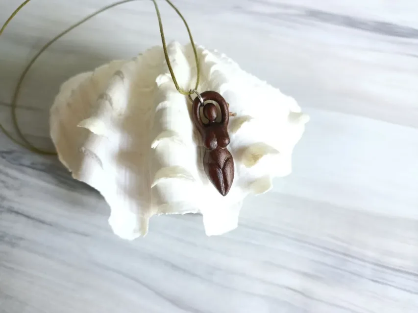 Fertility necklace